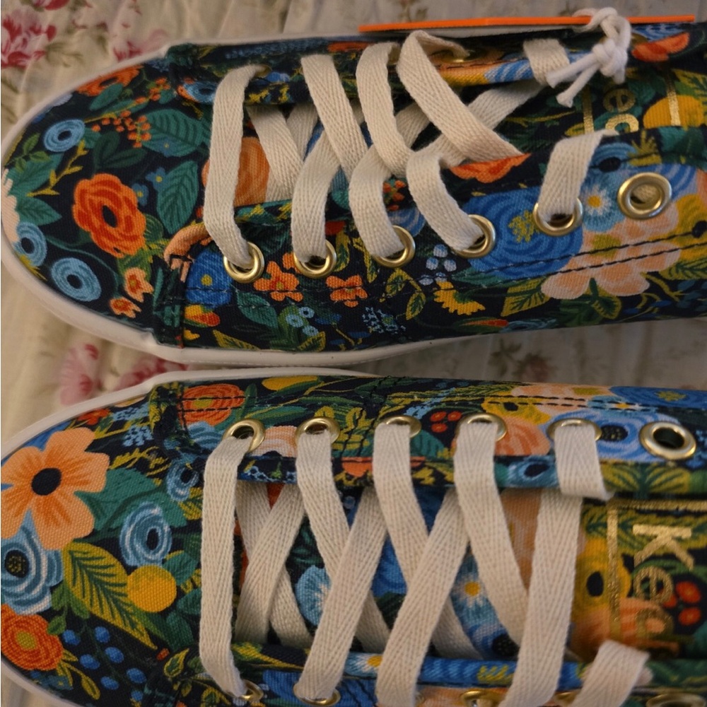 Keds tennis shoes, sneakers - Picture 2 of 6